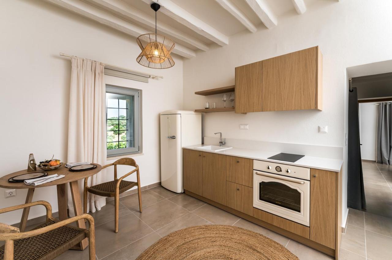 Amvikas Suites-Sitia Экстерьер фото
